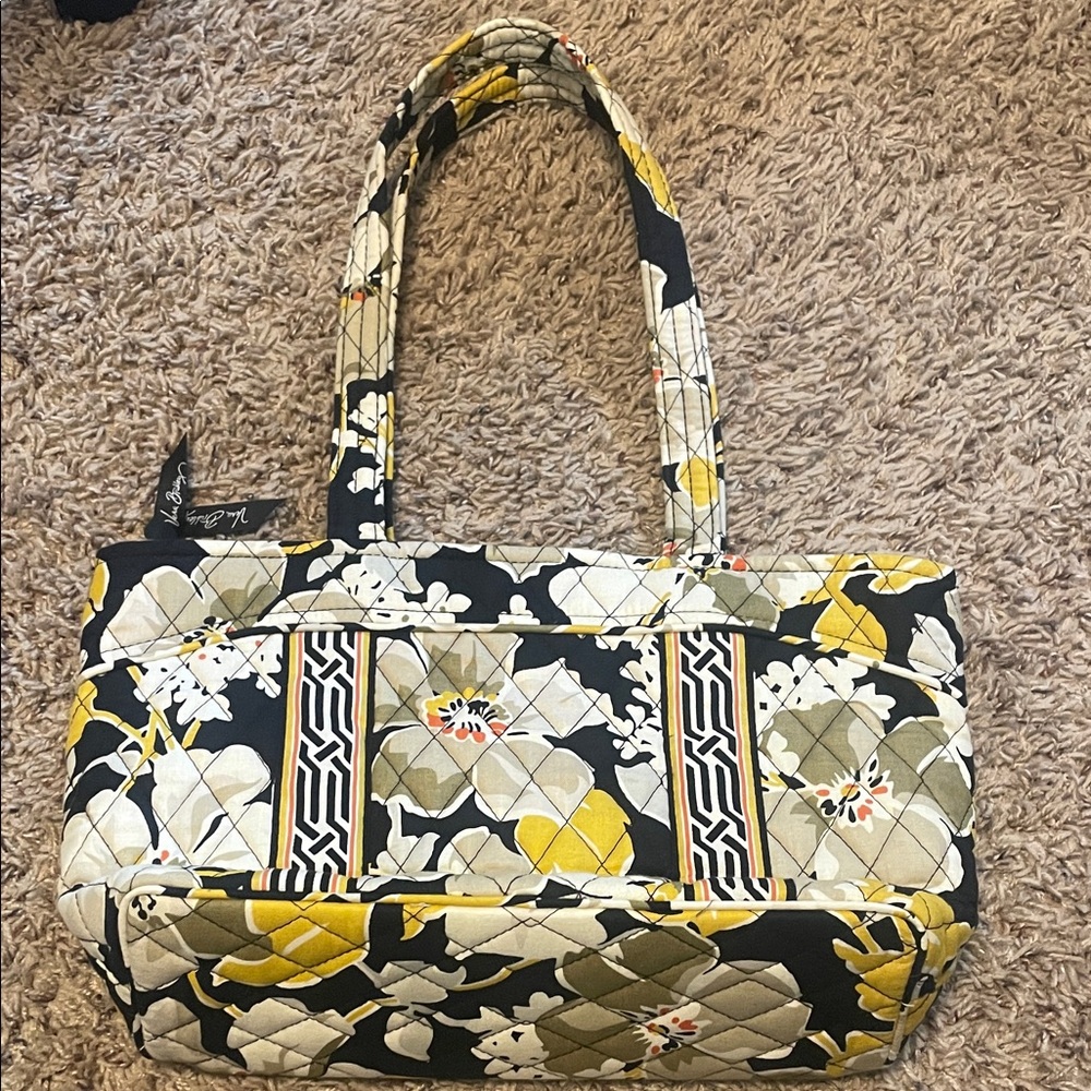 NWT Vera Bradley dogwood purse